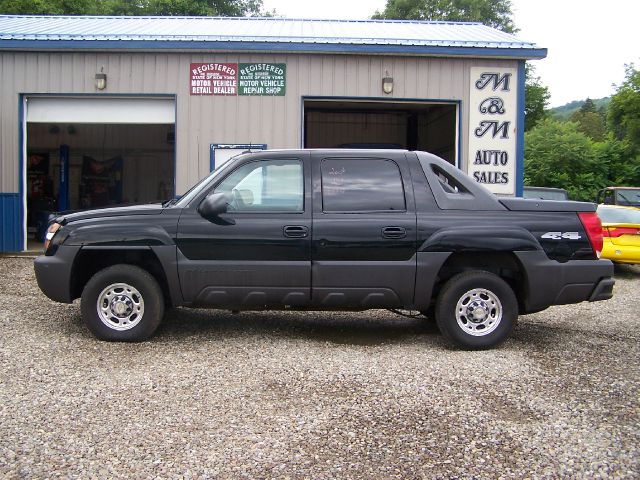 2004 Chevrolet Avalanche Carrera Coupe