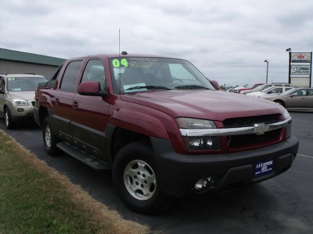 2004 Chevrolet Avalanche C350 4dr Sdn 3.5L Sport RWD Sedan