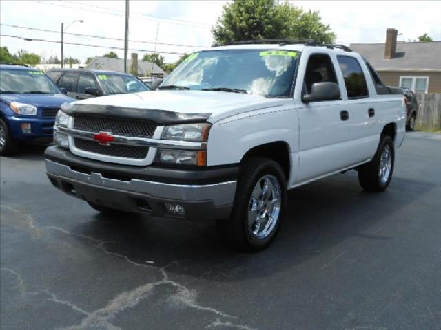 2004 Chevrolet Avalanche Crew Cab Amarillo 4X4