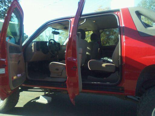 2004 Chevrolet Avalanche Unknown