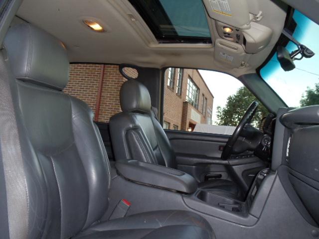 2004 Chevrolet Avalanche SL1