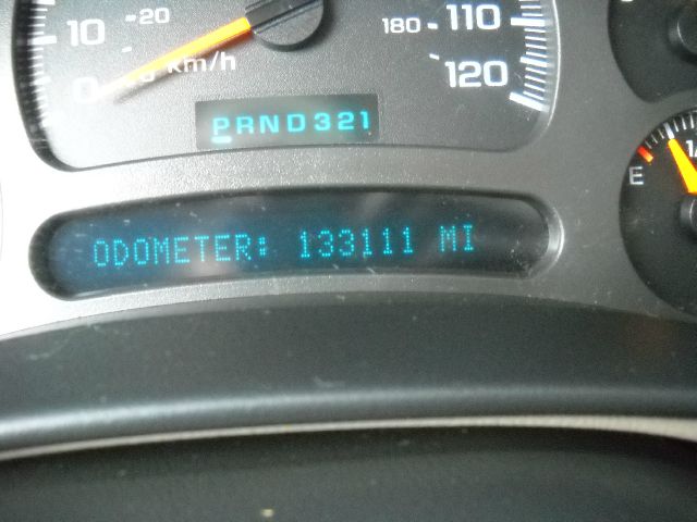 2004 Chevrolet Avalanche C350 4dr Sdn 3.5L Sport RWD Sedan