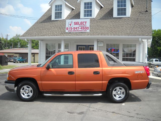 2004 Chevrolet Avalanche C350 4dr Sdn 3.5L Sport RWD Sedan
