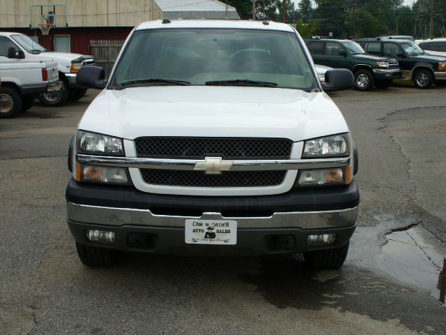 2004 Chevrolet Avalanche C350 4dr Sdn 3.5L Sport RWD Sedan