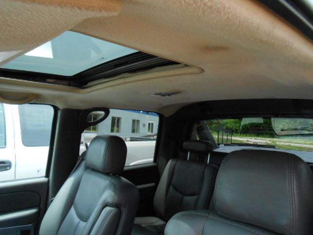 2004 Chevrolet Avalanche Water Truck