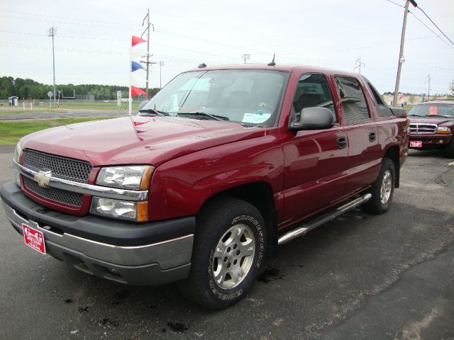 2004 Chevrolet Avalanche C350 4dr Sdn 3.5L Sport RWD Sedan