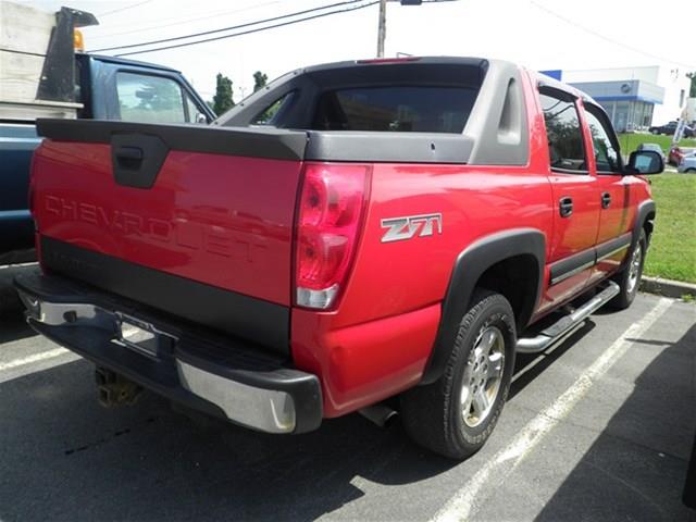 2004 Chevrolet Avalanche Unknown