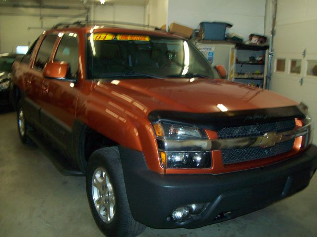 2004 Chevrolet Avalanche C350 4dr Sdn 3.5L Sport RWD Sedan