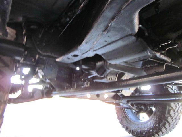 2004 Chevrolet Avalanche C350 4dr Sdn 3.5L Sport RWD Sedan