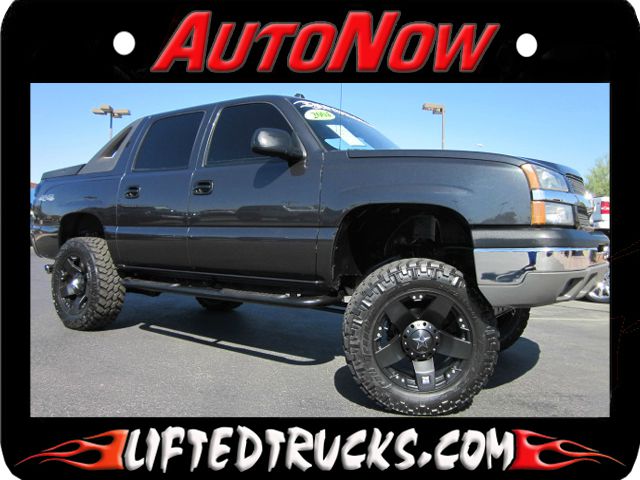 2004 Chevrolet Avalanche C350 4dr Sdn 3.5L Sport RWD Sedan