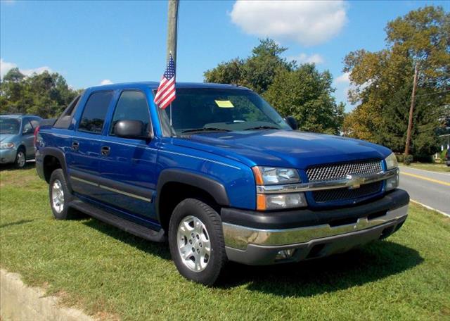 2004 Chevrolet Avalanche Sahara Unlimited