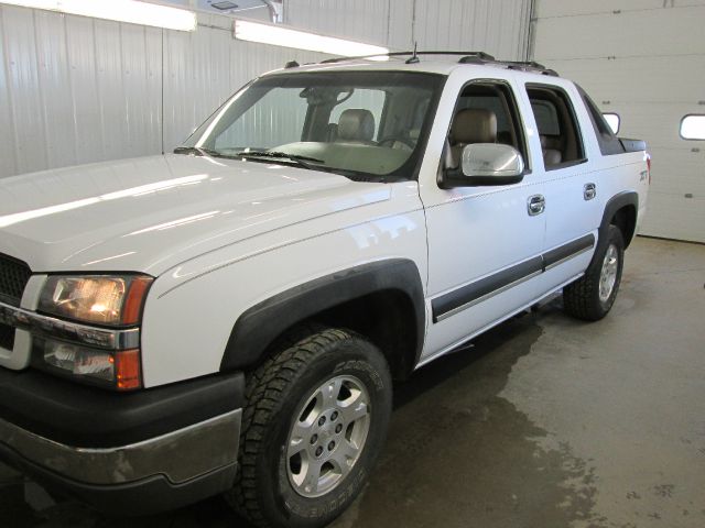 2004 Chevrolet Avalanche Crew Cab Amarillo 4X4