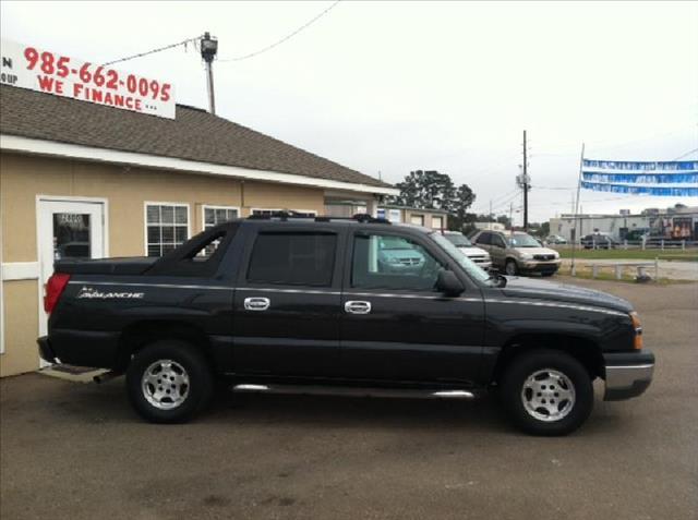 2004 Chevrolet Avalanche Crew Cab Amarillo 4X4