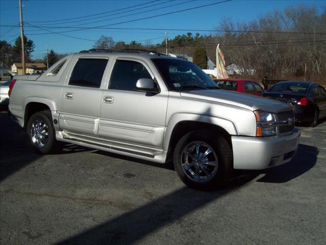 2004 Chevrolet Avalanche 325E
