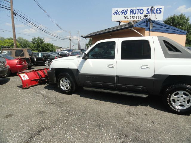 2004 Chevrolet Avalanche C350 4dr Sdn 3.5L Sport RWD Sedan