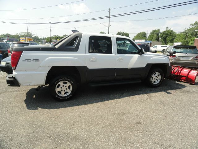 2004 Chevrolet Avalanche C350 4dr Sdn 3.5L Sport RWD Sedan