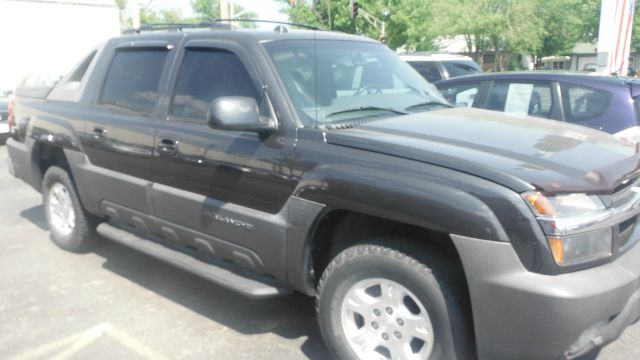 2004 Chevrolet Avalanche C350 4dr Sdn 3.5L Sport RWD Sedan