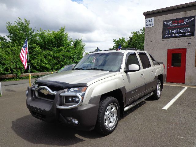 2004 Chevrolet Avalanche C350 4dr Sdn 3.5L Sport RWD Sedan