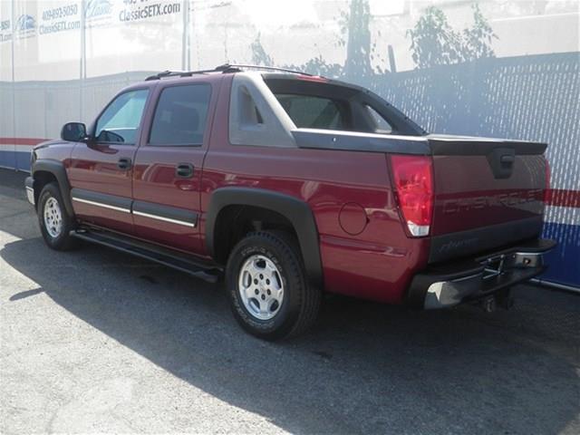 2004 Chevrolet Avalanche Express VAN