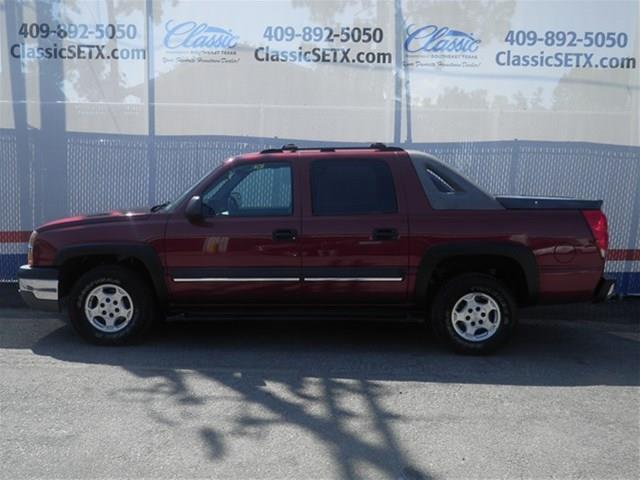 2004 Chevrolet Avalanche Express VAN