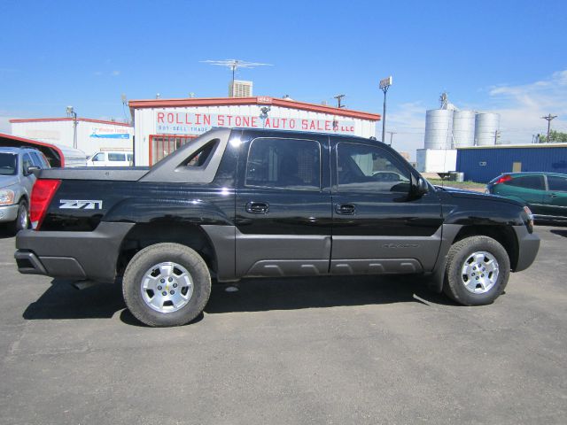 2004 Chevrolet Avalanche C350 4dr Sdn 3.5L Sport RWD Sedan