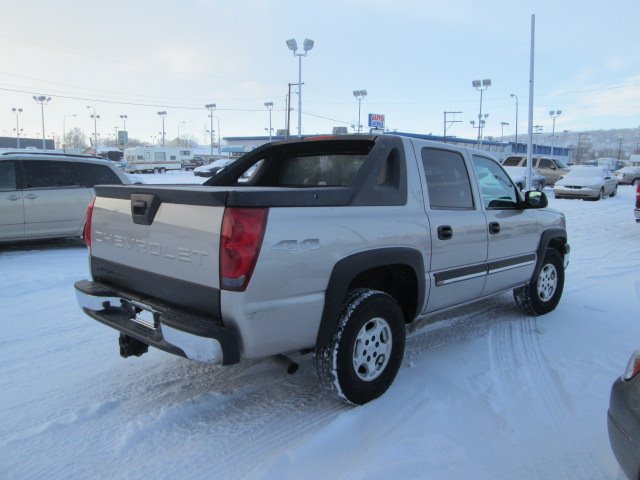 2004 Chevrolet Avalanche C350 4dr Sdn 3.5L Sport RWD Sedan