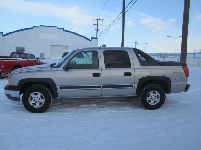 2004 Chevrolet Avalanche C350 4dr Sdn 3.5L Sport RWD Sedan