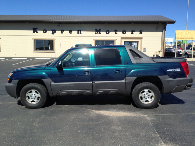 2005 Chevrolet Avalanche C350 4dr Sdn 3.5L Sport RWD Sedan