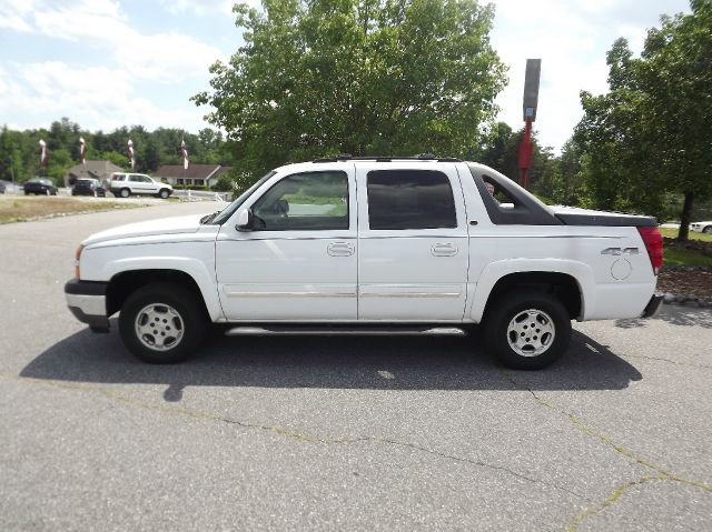 2005 Chevrolet Avalanche SL1