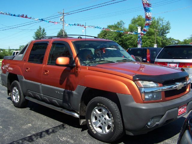 2005 Chevrolet Avalanche C350 4dr Sdn 3.5L Sport RWD Sedan