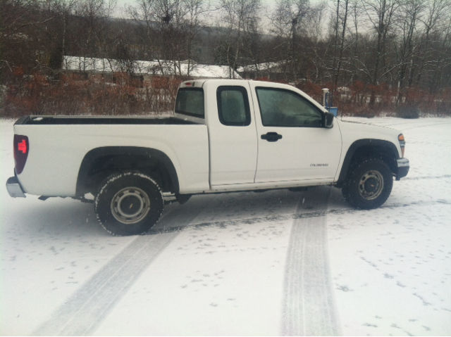 2005 Chevrolet Avalanche Unknown