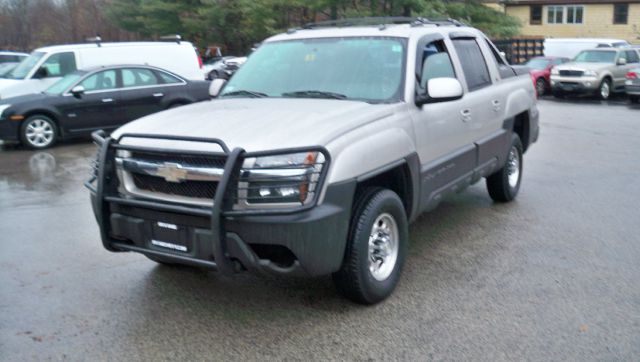 2005 Chevrolet Avalanche Carrera Coupe