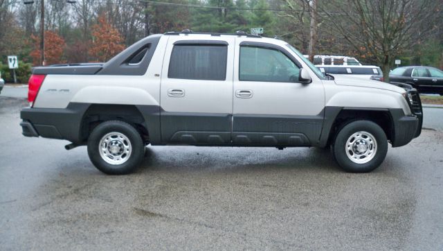 2005 Chevrolet Avalanche Carrera Coupe