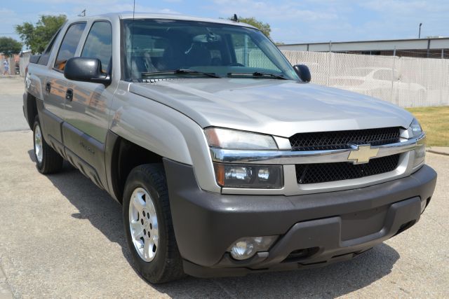 2006 Chevrolet Avalanche C350 4dr Sdn 3.5L Sport RWD Sedan