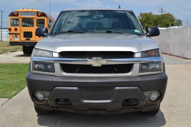2006 Chevrolet Avalanche C350 4dr Sdn 3.5L Sport RWD Sedan