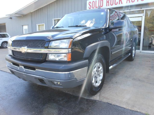 2006 Chevrolet Avalanche C350 4dr Sdn 3.5L Sport RWD Sedan