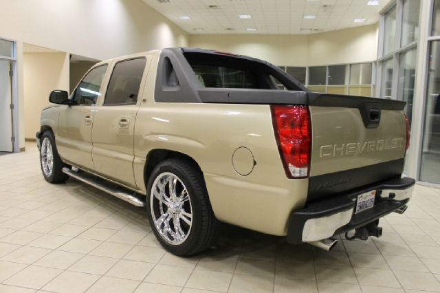 2006 Chevrolet Avalanche 3dr HB Manual W/air Cond