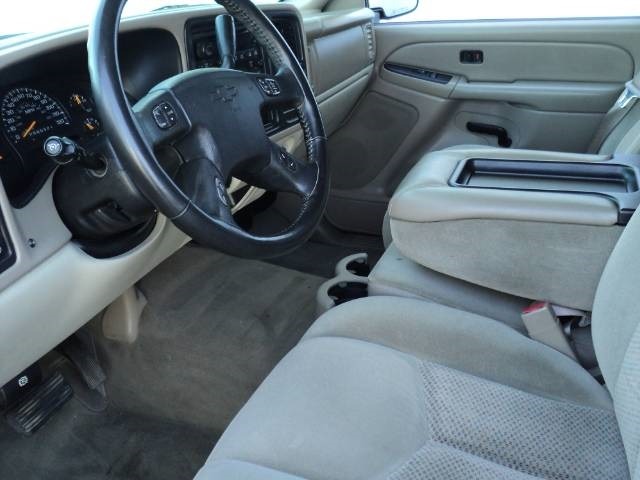 2006 Chevrolet Avalanche C350 4dr Sdn 3.5L Sport RWD Sedan