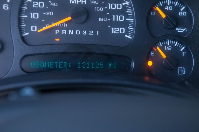 2006 Chevrolet Avalanche C350 4dr Sdn 3.5L Sport RWD Sedan