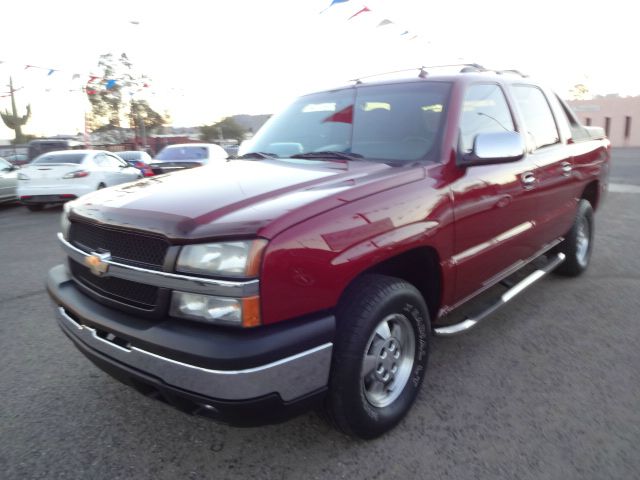 2006 Chevrolet Avalanche C350 4dr Sdn 3.5L Sport RWD Sedan