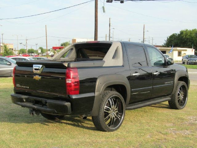 2007 Chevrolet Avalanche Unknown