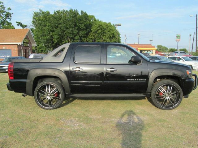 2007 Chevrolet Avalanche Unknown