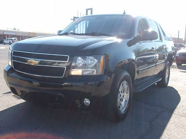 2007 Chevrolet Avalanche 2004.5 WGN FWD