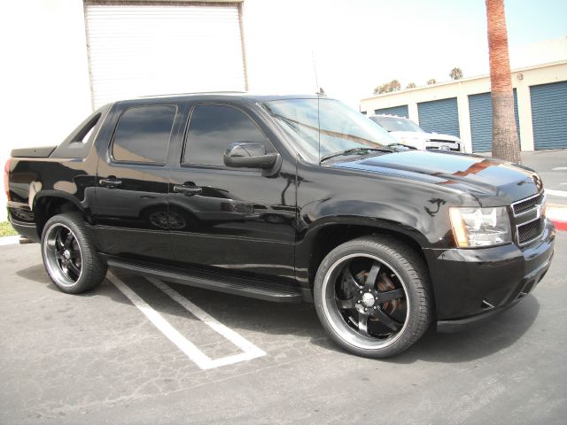 2007 Chevrolet Avalanche 2004.5 WGN FWD