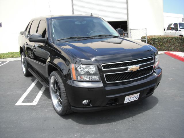2007 Chevrolet Avalanche 2004.5 WGN FWD