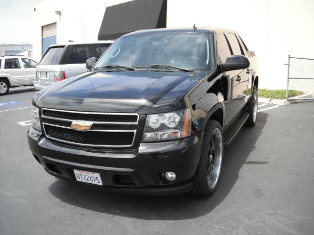 2007 Chevrolet Avalanche 2004.5 WGN FWD