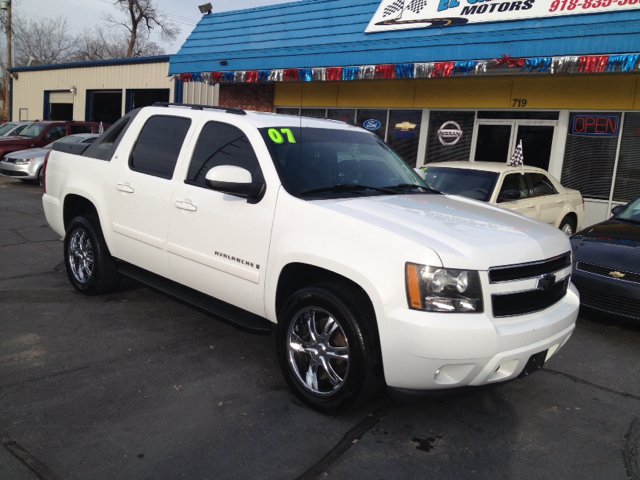 2007 Chevrolet Avalanche 2004.5 WGN FWD