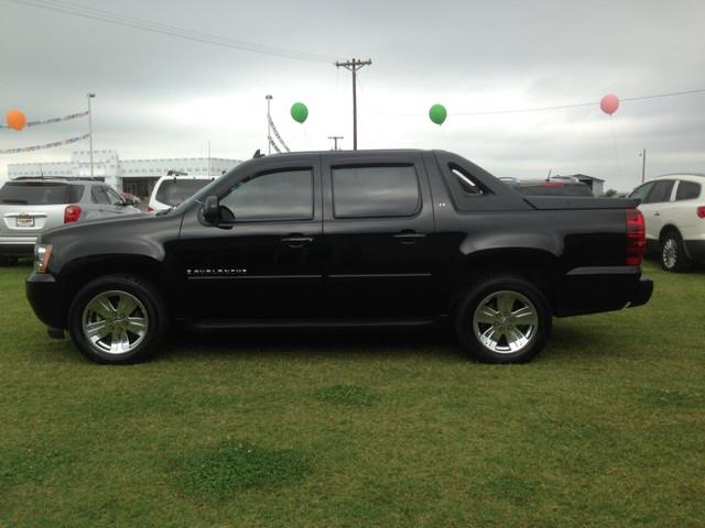 2008 Chevrolet Avalanche 400H