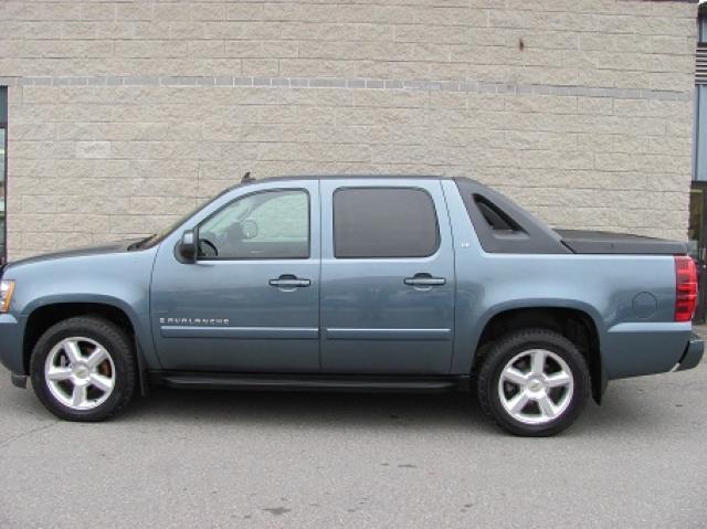 2008 Chevrolet Avalanche Unknown