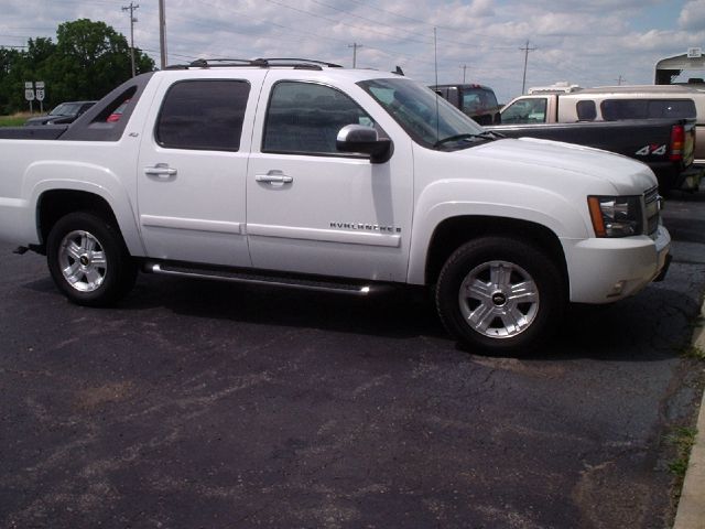 2008 Chevrolet Avalanche Sportseats 7warrtanty Available Van